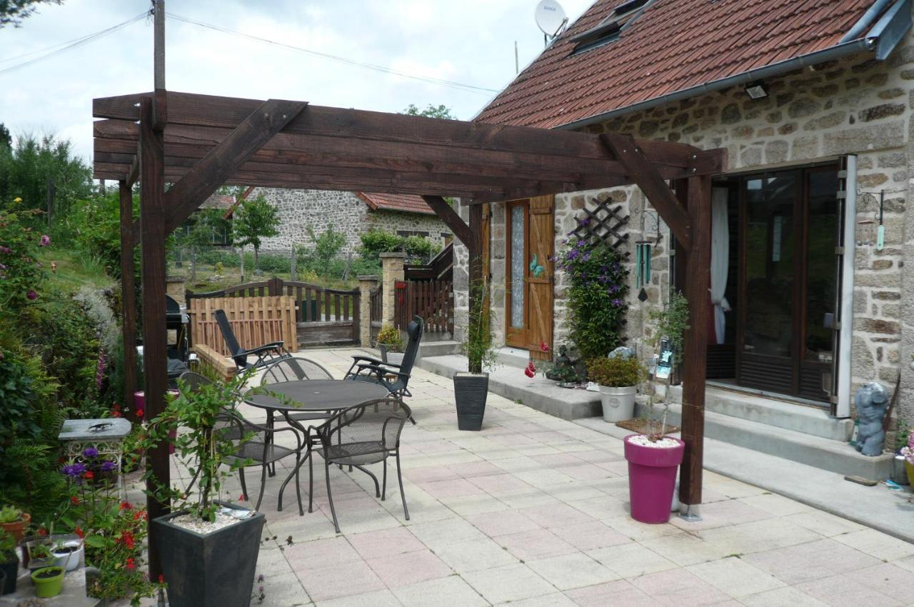 Le Petit Papillon Bed & Breakfast Eymoutiers  Bagian luar foto