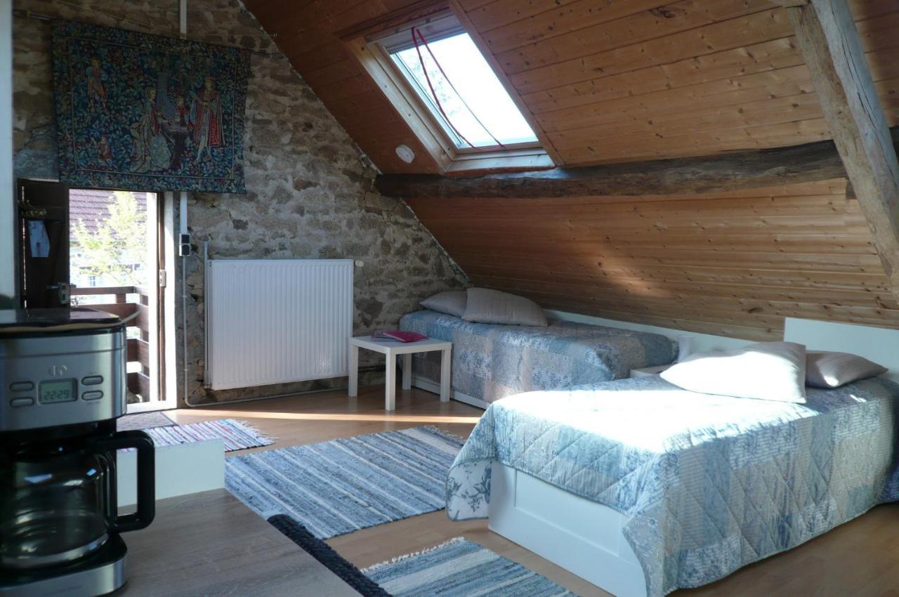 Le Petit Papillon Bed & Breakfast Eymoutiers  Bagian luar foto