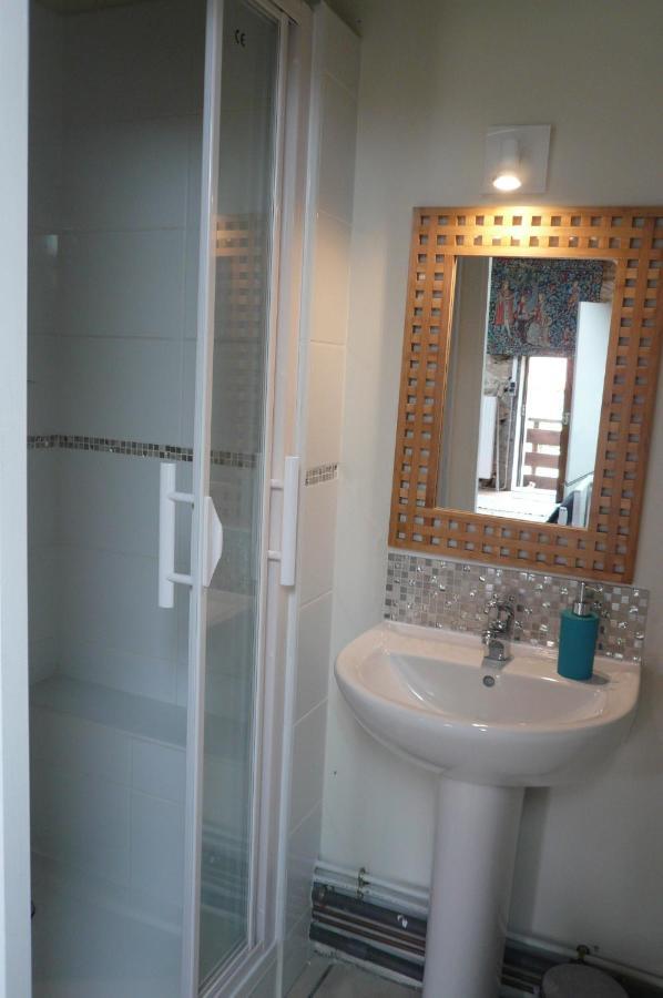 Le Petit Papillon Bed & Breakfast Eymoutiers  Bagian luar foto